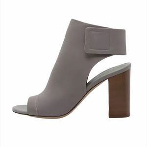 Vince Faye Leather Bootie Size 9